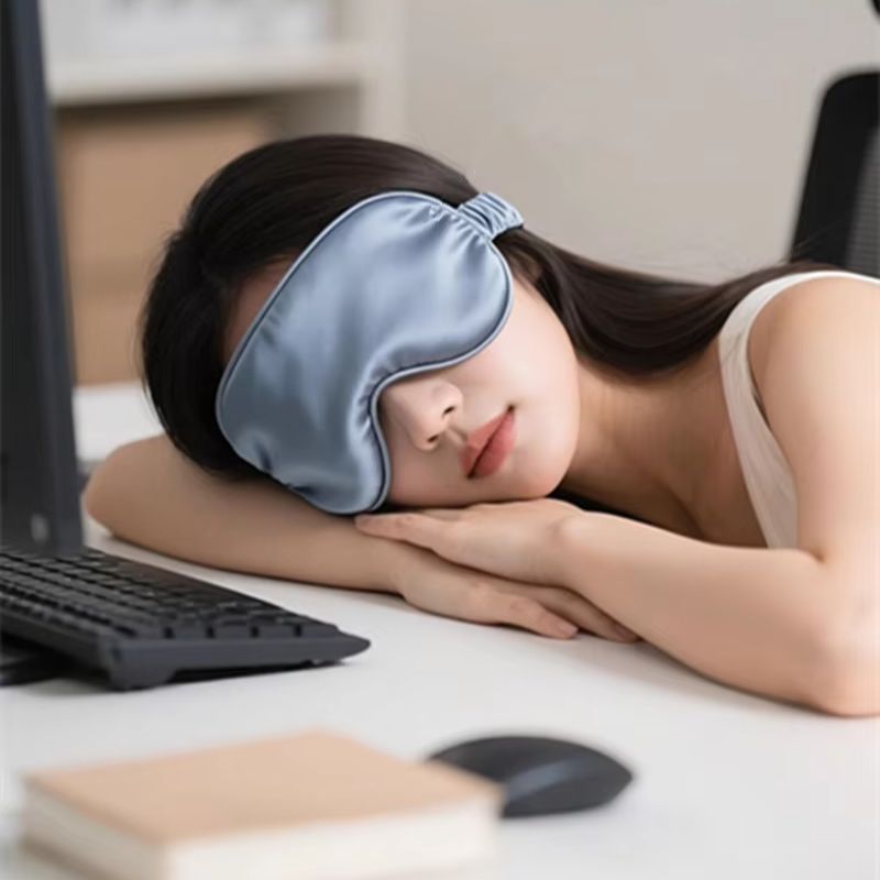 Двусторонняя шелковая маска дл – обзор и цена Eye Mask Sleep Travel